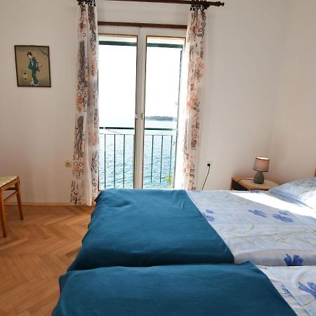Apartment Vlasta Primosten Exterior photo